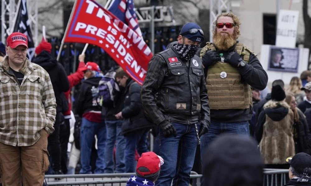 Τραμπ: Δεν δέχεται την ήττα- Κατέβασε τους υποστηρικτές του στο δρόμο